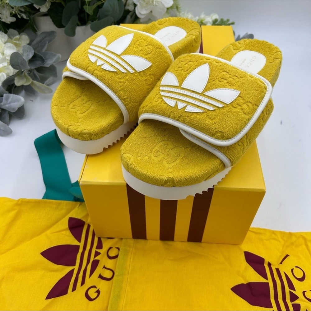 Women’s Gucci X Adidas monogram Terry slide size 38 made in Italy - Picture 11 of 11